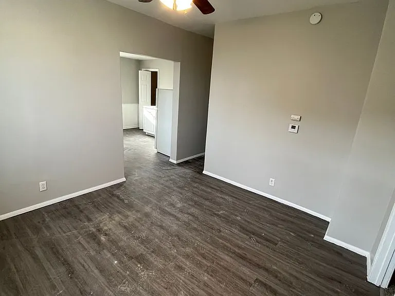 2301 Q St #A-B — Photo 2