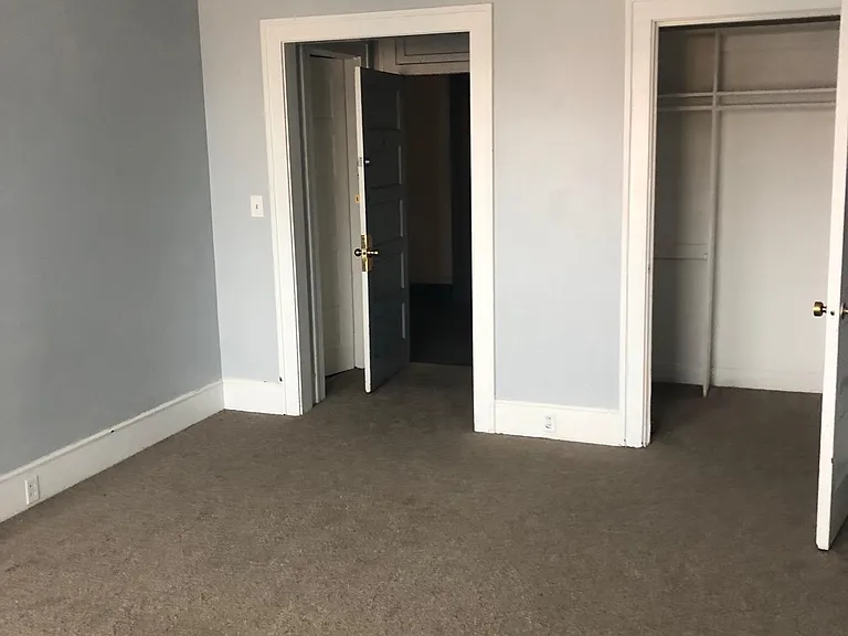 425 University Ave #8 — Photo 8