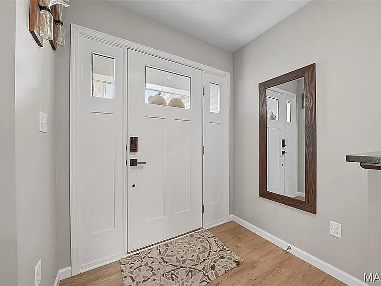 761 Creek View Dr — Photo 11