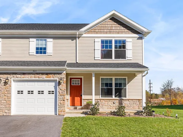 441 Smokering Dr, Robesonia, PA 19551