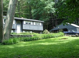 19 Forest Dr, Holland, MA 01521