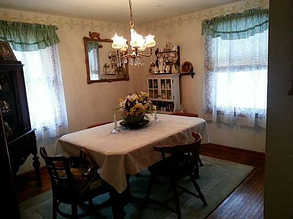 4th image of 43 Princeton Ct