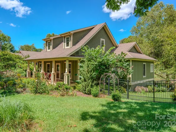 37 Moore St #35, Weaverville, NC 28787