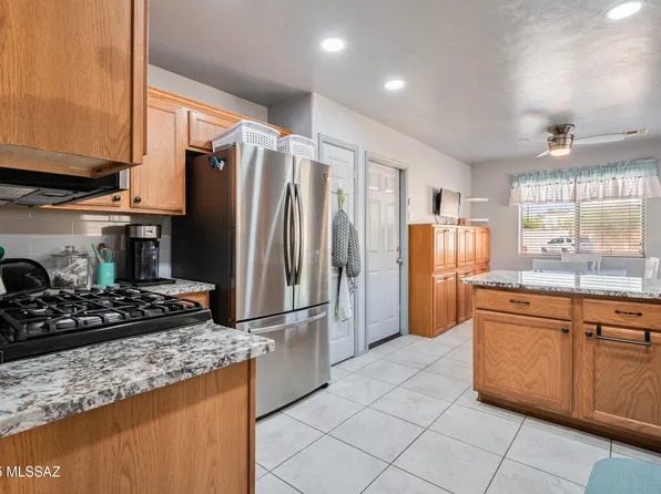 7172 S Shipmans Tale Ct, Tucson, AZ 85756