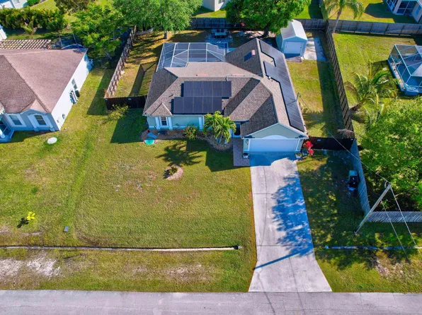 5626 NW Crisona, Port St Lucie, FL 34986