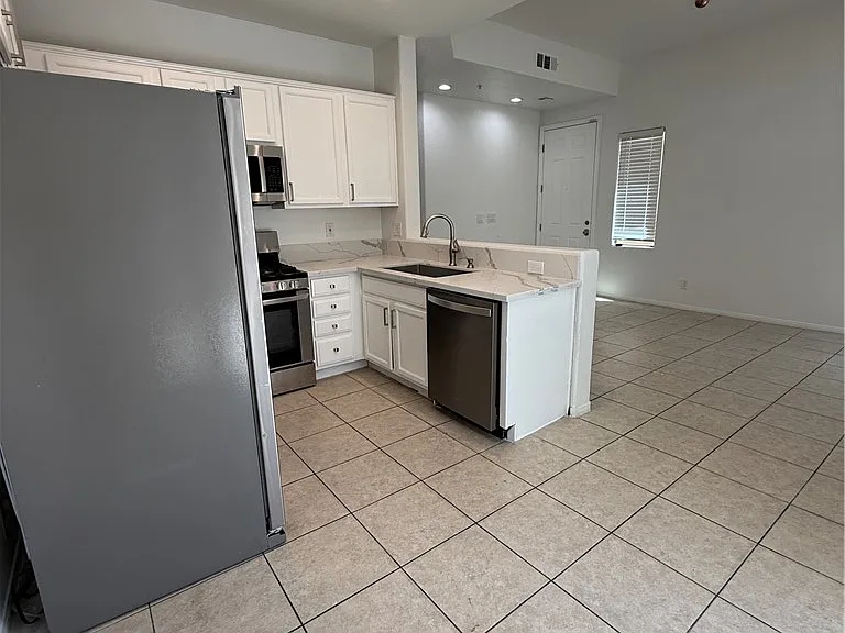 8301 Strawberry Spring St — Photo 3