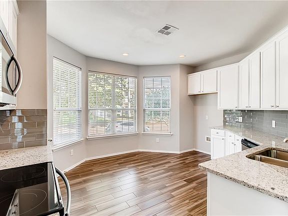 5th image of 10024 Hanover Dr