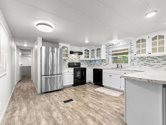 5th image of 952 Cranfield Rd