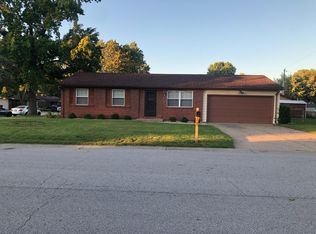 3142 Denton Ln, Saint Charles, MO 63301