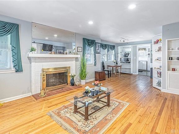 4th image of 317 Wilmington Ave