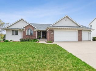 3213 Valley View Rd, Ames, IA 50014