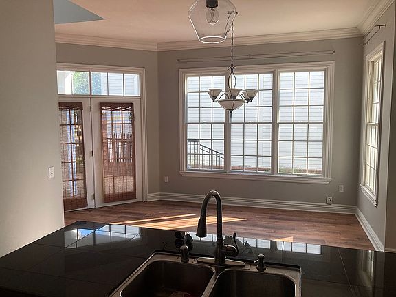 4th image of 3526 W Clabber Creek Blvd