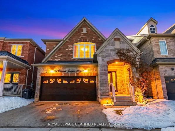 461 Downes Jackson Hts, Milton, ON L9T 8V7