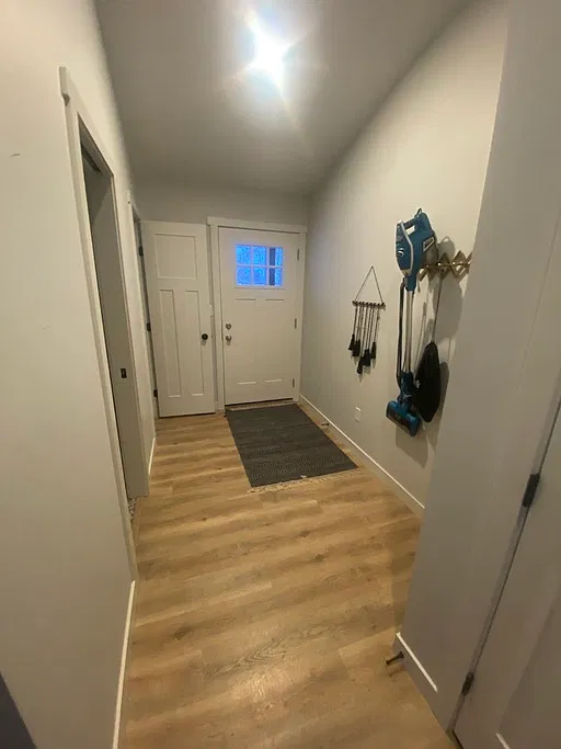 2 bed, 2.5 bath, 1400 sqft, $2,400 — Photo 4