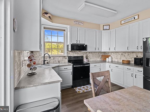 5th image of 1000 Llano Dr