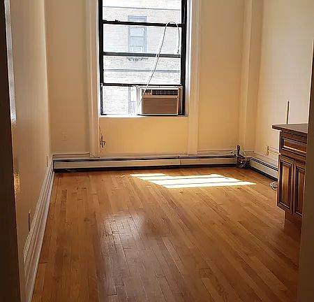 2nd image of 342 W 89th St #4B