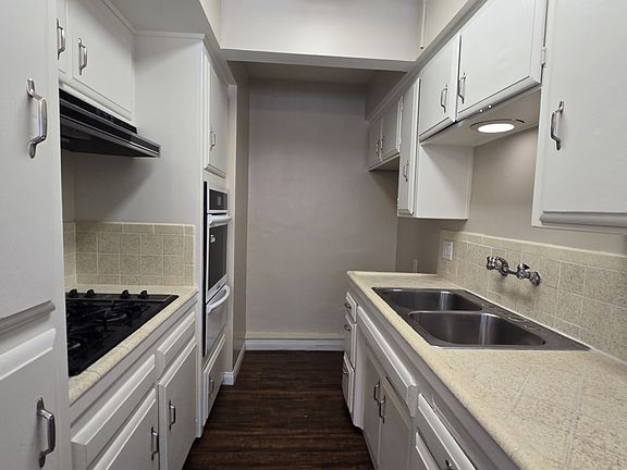 3rd image of 260 N Oak Ave APT 6