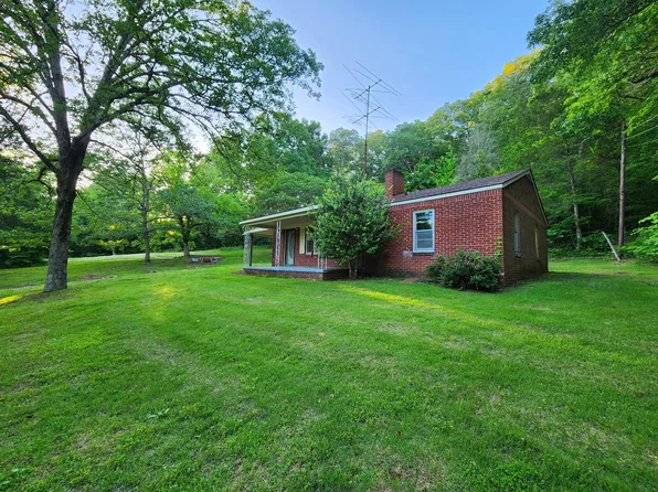 9558 Mount Carmel Rd, Decaturville, TN 38329