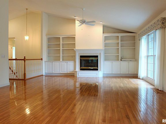 5th image of 3662 70th Street Ct #52