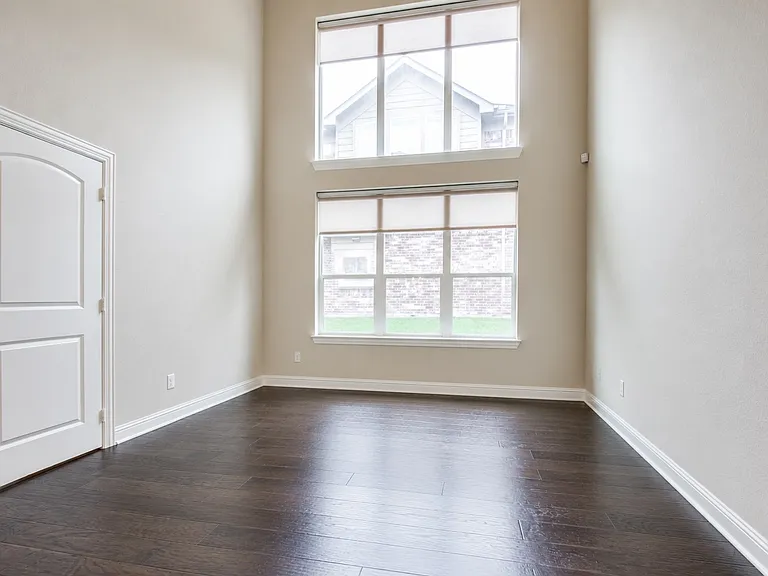 10404 Bartlett Dr — Photo 9