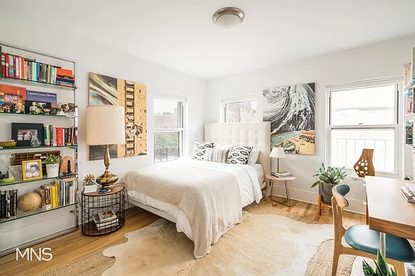 Rented by MNS | media 17