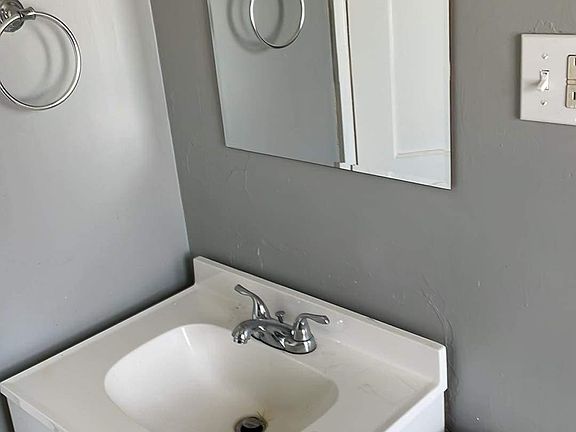 5th image of 329 N Collinwood Ave #C