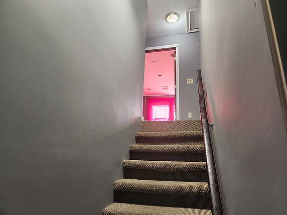 4th image of 14 Robert St