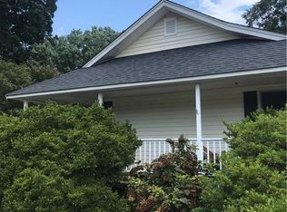 810 Greenville St, Pendleton, SC 29670