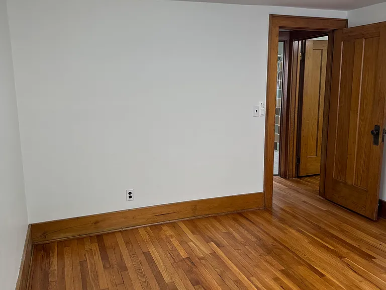 83 Navarre Rd — Photo 39