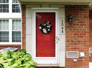 1544 Maryland Club Dr, Royal Oak, MI