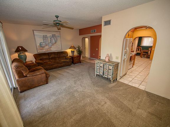 3rd image of 1423 W Calle Pueblo