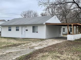 7 Delores Dr, Cahokia, IL
