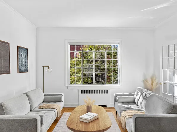 299 Henry St, Brooklyn, NY 11201