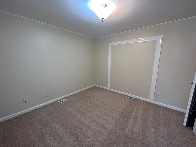 327 Pinecliff Dr — Photo 9