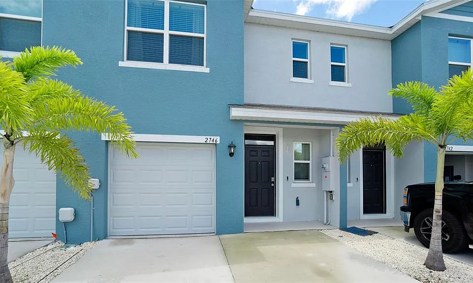 2746 Pearly Banks Dr