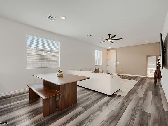 5th image of 9482 Noble Fir Ridge Ave