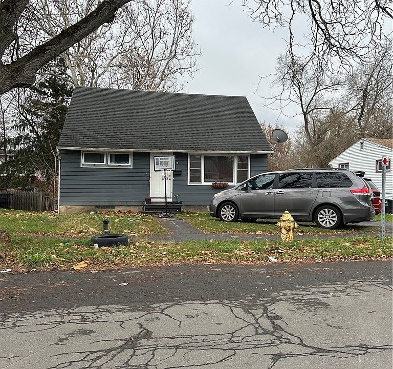 1st image of 219 Belle Ave