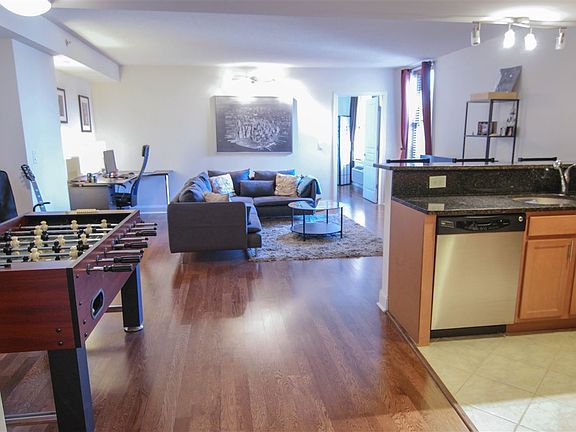 4th image of 4301 Park Ave APT 10F