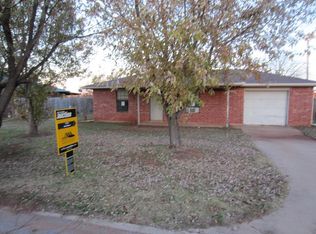 116 Apache Dr, Comanche, OK 73529