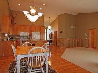 6405 Wild Oaks Ter NE, Prior Lake, MN 55372