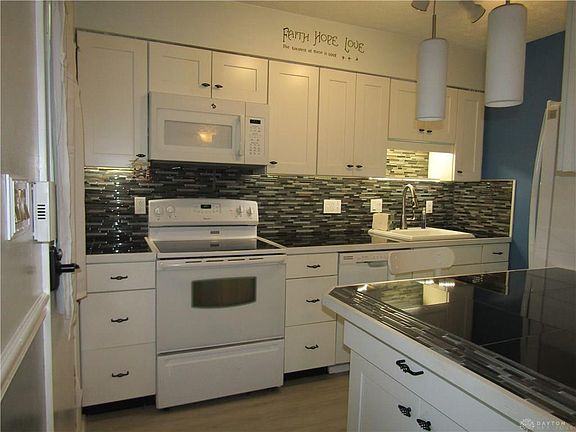 3rd image of 7815 N Main St Unit 7