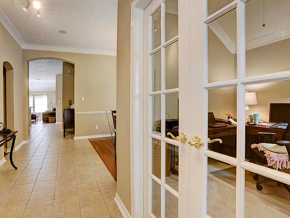 5th image of 18335 Farriswood Ct