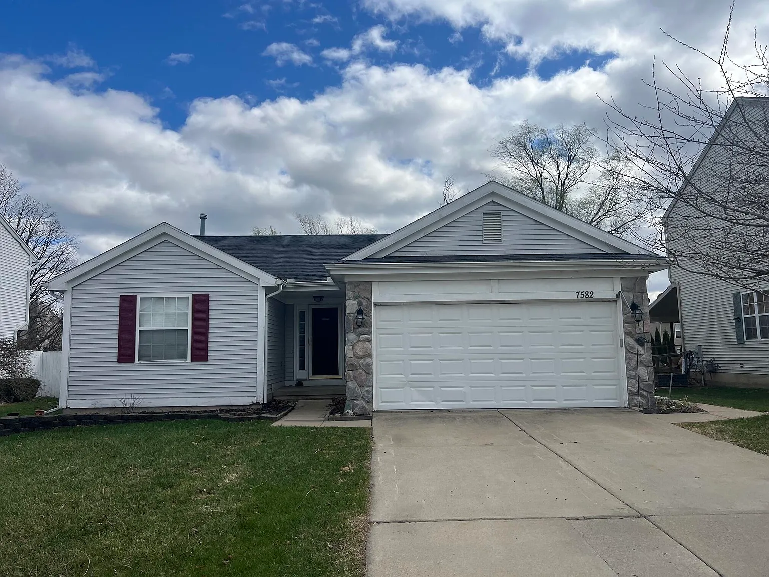 7582 Bay Tree Dr photo 1