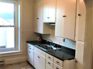 906 Center Ave, Beaver Springs, PA 17812