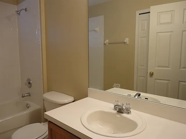 11808 Lynmoor Dr — Photo 13