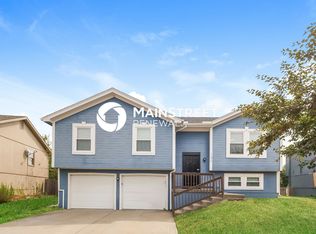 11015 N Lewis Ave, Kansas City, MO 64157