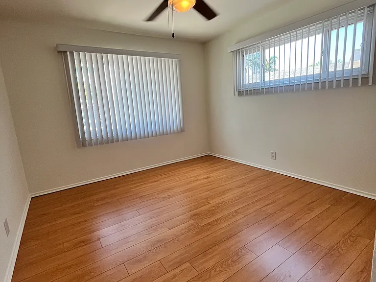 14525 Greenworth Dr — Photo 9