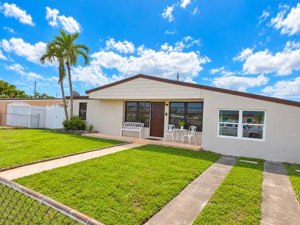 6660 W 13th Ct, Hialeah, FL 33012
