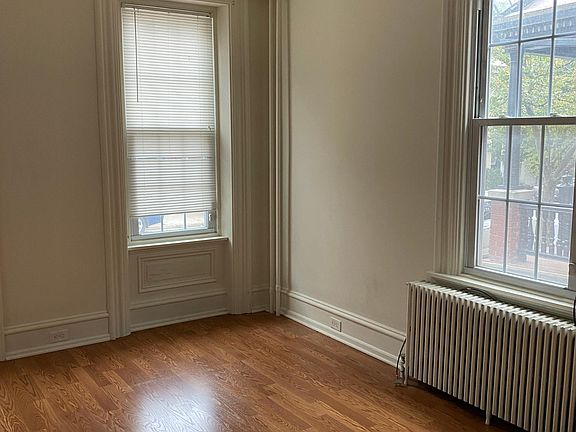 Front room with ceiling fans