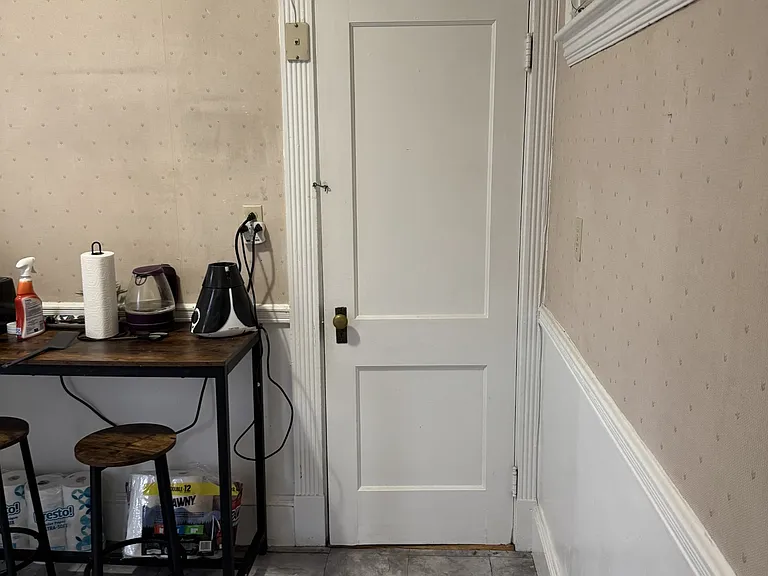 219 Harvard Ave #3 — Photo 7